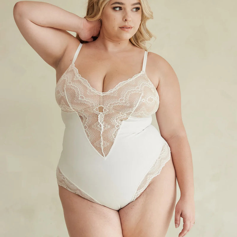 Sculpting Lace Shapewear Bodysuit