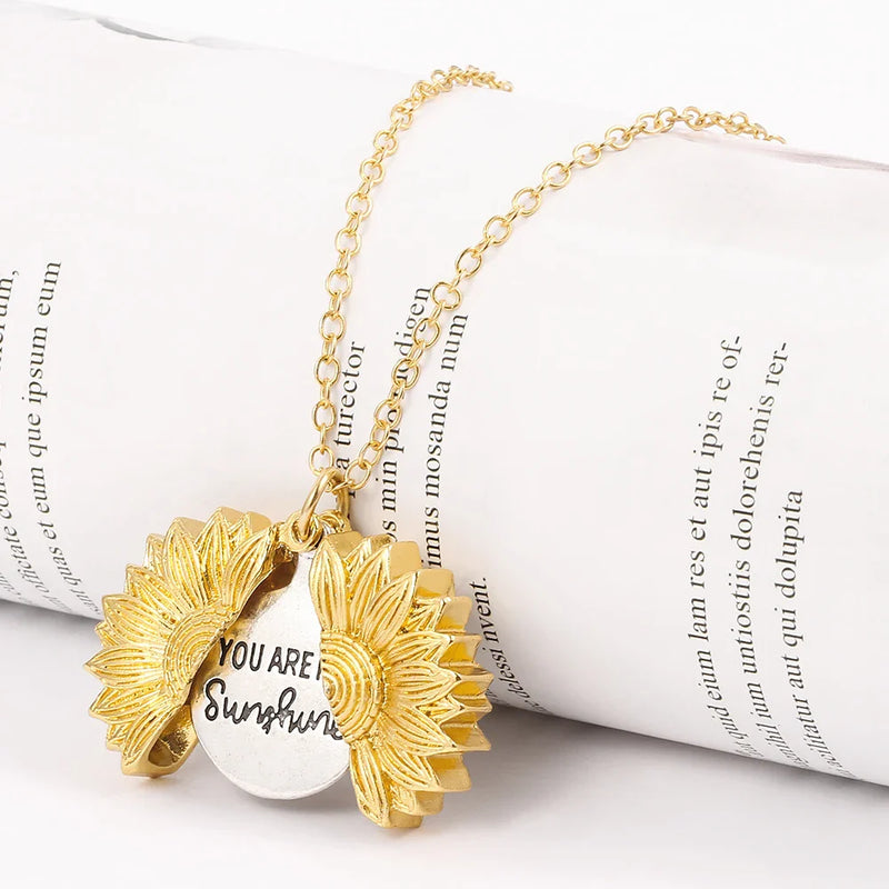 🔥🌞"You Are My Sunshine" Sunflower Necklace🌻(Double-sided engraving)