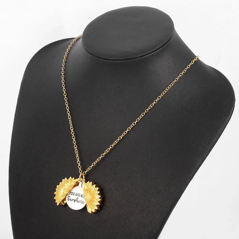 🔥🌞"You Are My Sunshine" Sunflower Necklace🌻(Double-sided engraving)